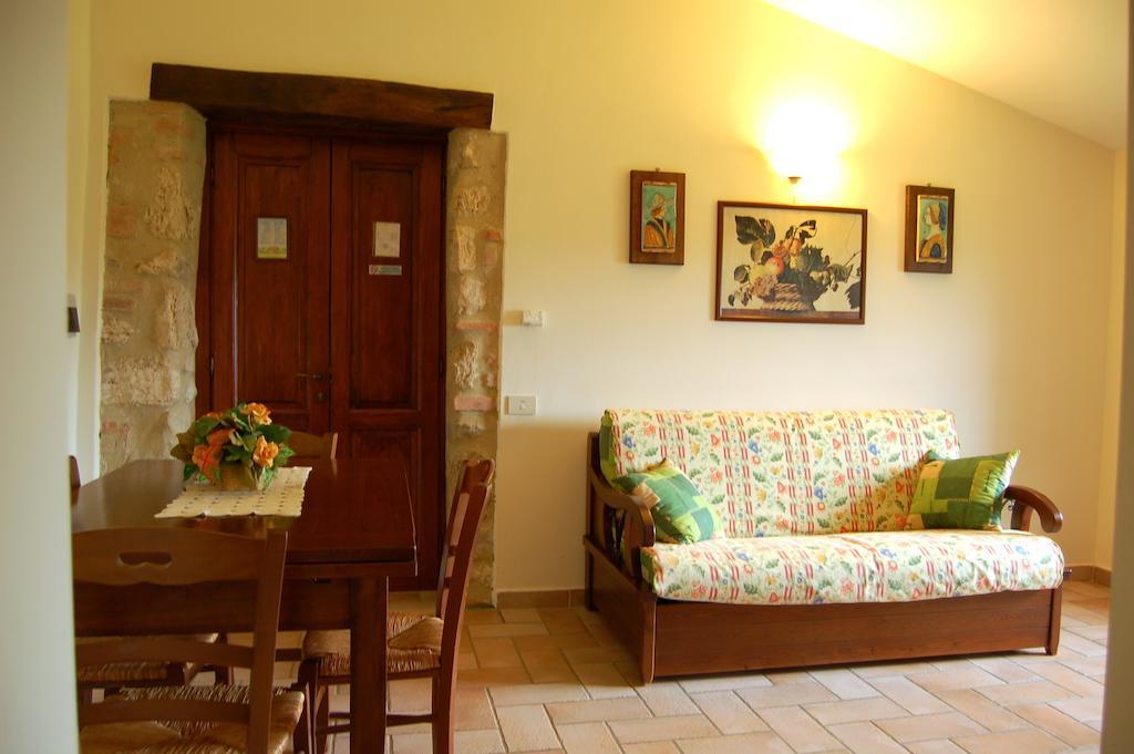 Agriturismo Casale Dei Frontini San Terenziano Exterior foto