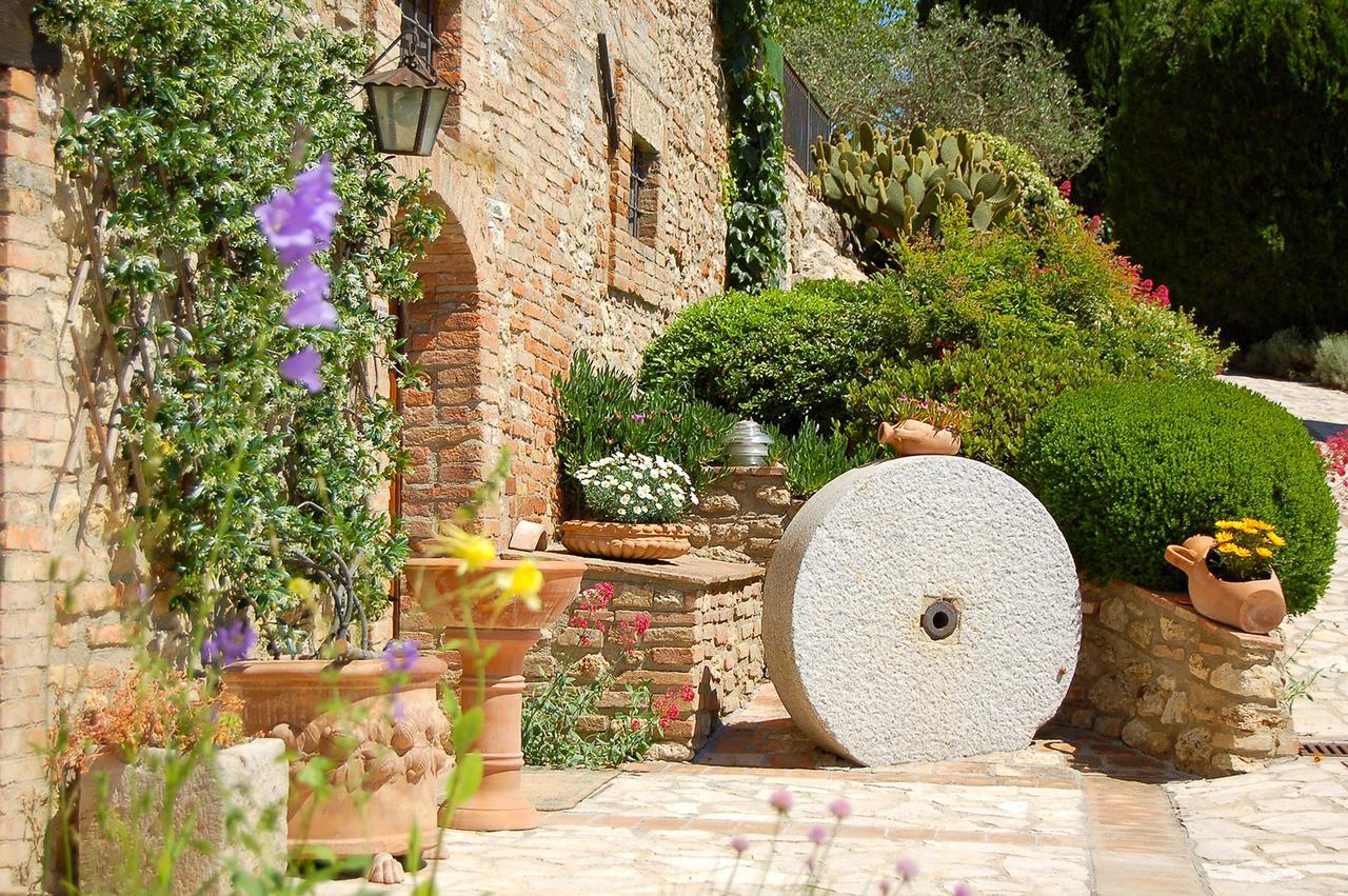 Agriturismo Casale Dei Frontini San Terenziano Exterior foto